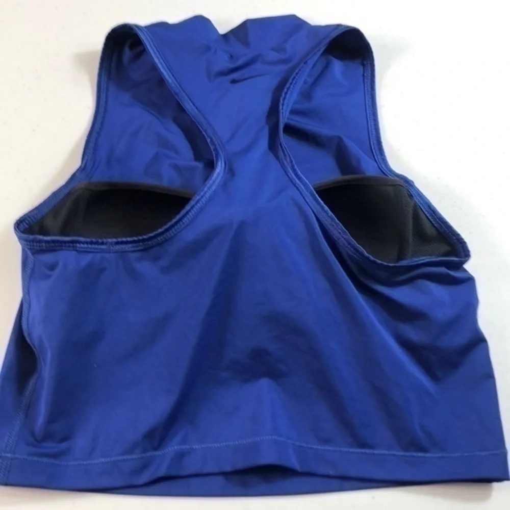Nike Women's Top W/ Built in Sports Bra Size Small